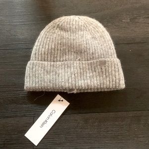 NWT Calvin Klein knot hat